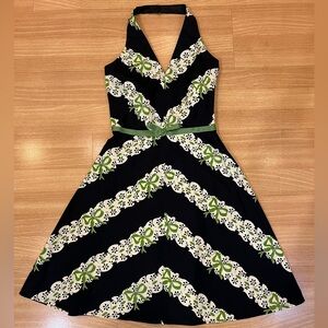 London Times Black and Green Bow Dress